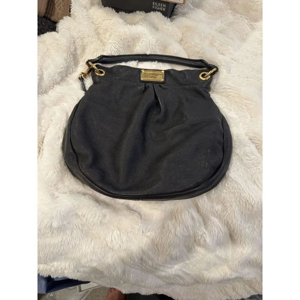 Marc Jacobs Classic Q Hillier Hobo Shoulder Bag BLack Pebbled Leather